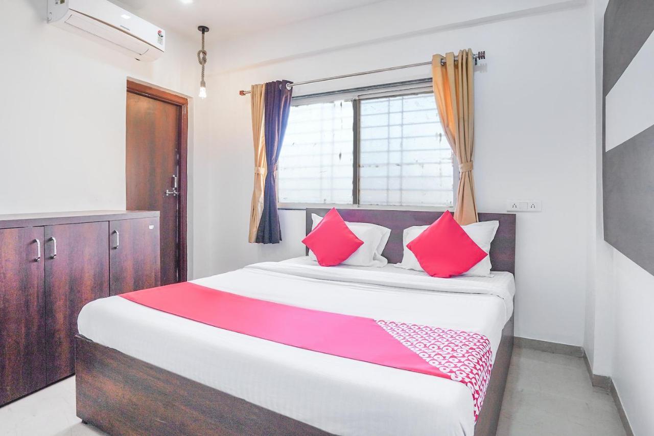 Oyo Flagship 70264 Hotel Vrindavan Mangvadi Esterno foto