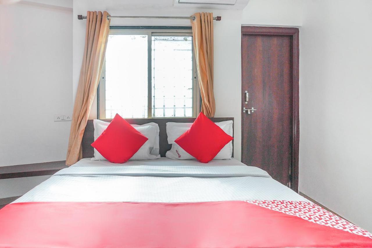 Oyo Flagship 70264 Hotel Vrindavan Mangvadi Esterno foto