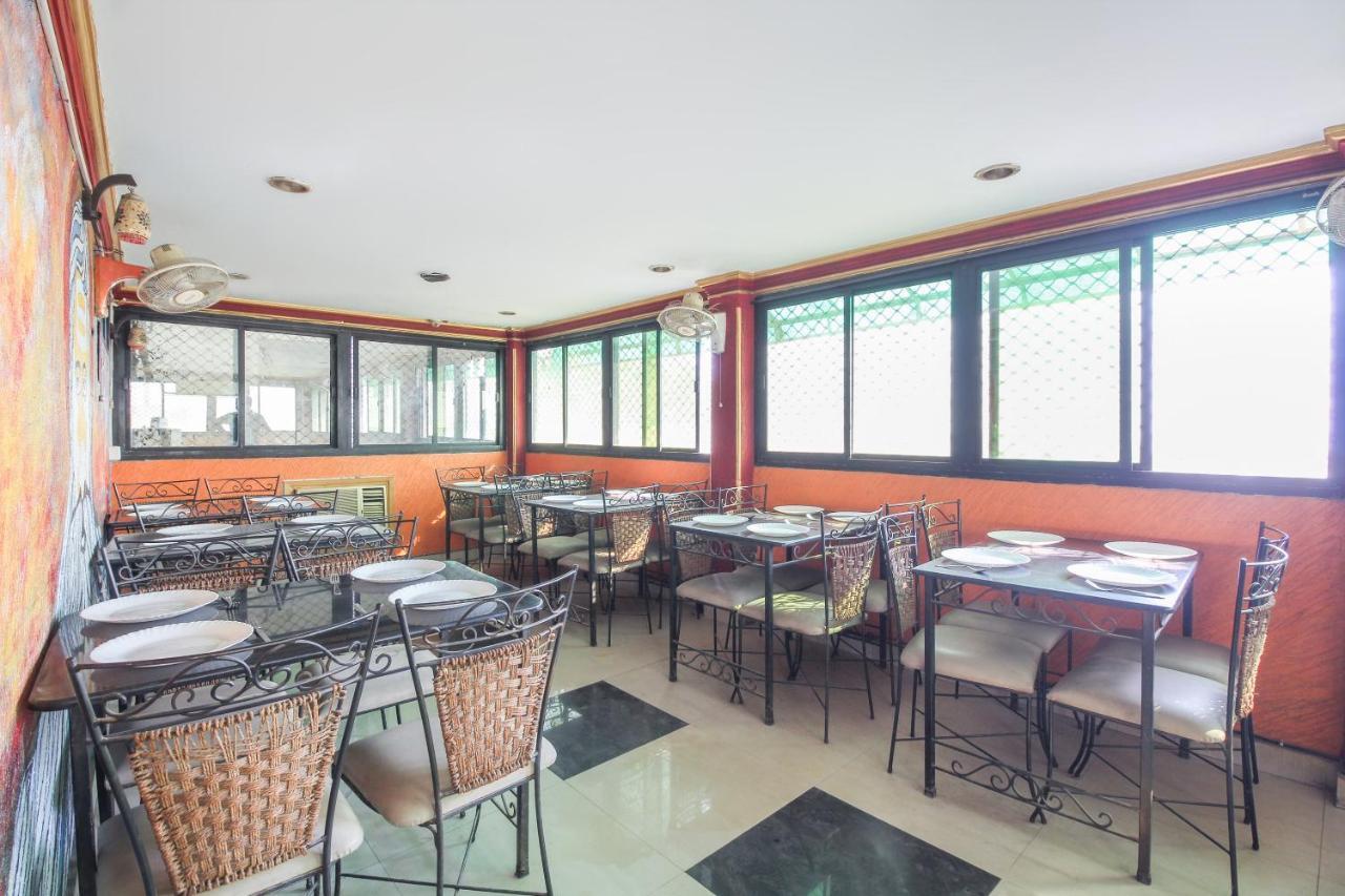 Oyo Flagship 70264 Hotel Vrindavan Mangvadi Esterno foto
