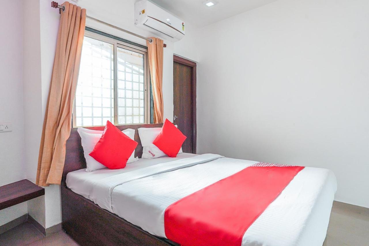 Oyo Flagship 70264 Hotel Vrindavan Mangvadi Esterno foto